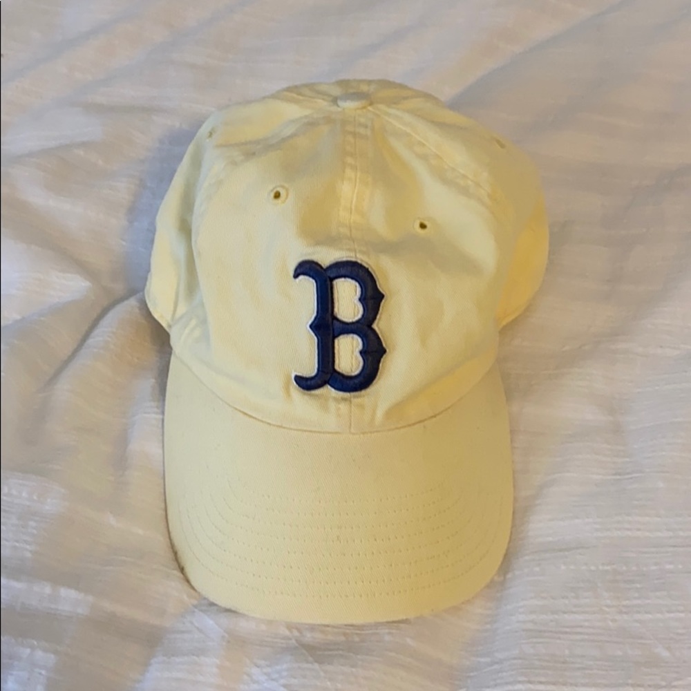Vintage Red Sox hat yellow small adjustable